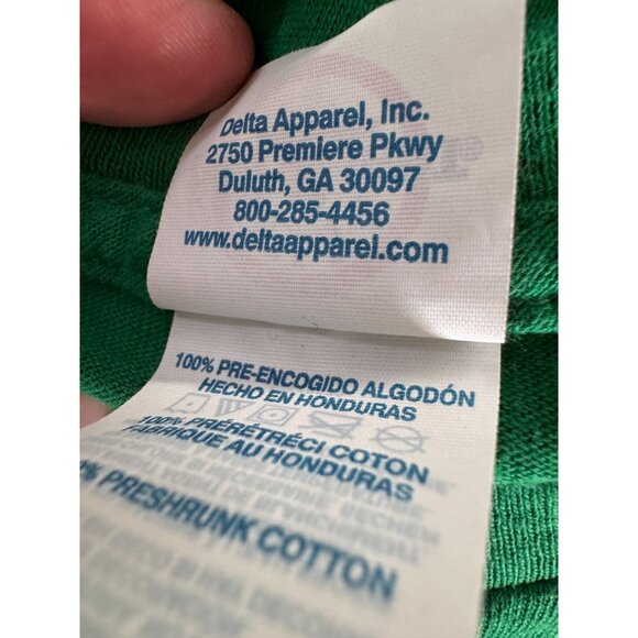 Delta Pro Weight "The Year Without A Santa Claus" Graphic Tee Shirt - M - 100% C - Picture 11 of 16